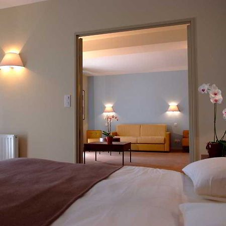 Clarion Suites Corneille Luchon Bagneres-de-Luchon Room photo