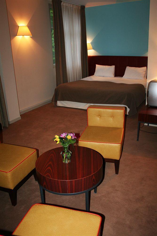 Clarion Suites Corneille Luchon Bagneres-de-Luchon Exterior photo